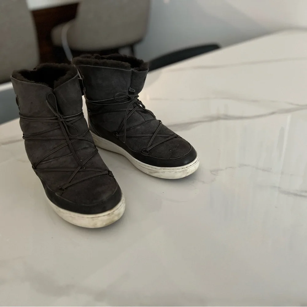 Authentic Moon boot - Picture 9 of 10